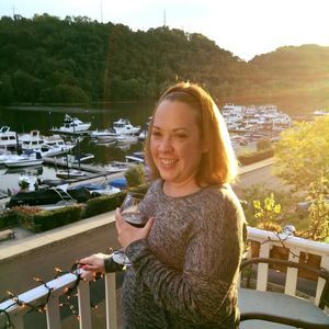 Meet your Posher, Nicole